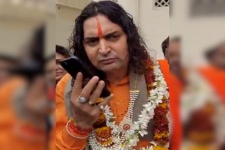 युवक को मिली जान से मारने की धमकी, MLA बालमुकुंदाचार्य देर रात पहुंचे थाने, बोले ‘समय पर सुनवाई होती तो कन्हैयालाल जीवित होता’